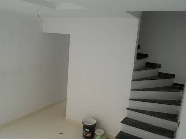 Sobrado para Venda em Praia Grande - 4