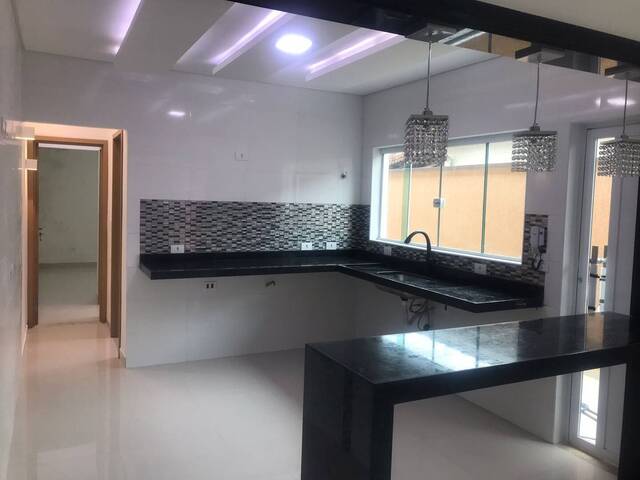 Venda em CAIÇARA - Praia Grande