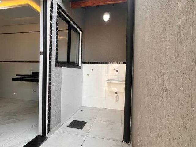 Sobrado para Venda em Praia Grande - 4